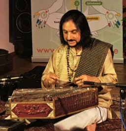 Pandit Bhajan Sopori